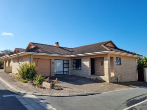 Read more about the article Pragtige Eenheid in ‘n Sekuriteitskompleks in Mosselbaai – Perfek vir ‘n Rustige Leefstyl